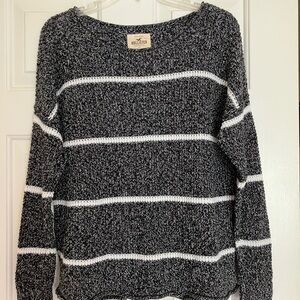Hollister Women's Black and White Striped Sweater